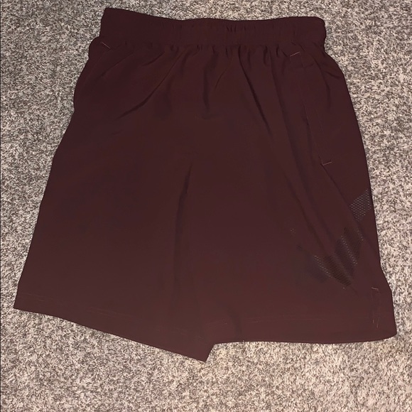 athletic shorts - Picture 1 of 1